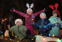 Santa Claus touches down in Selkirk